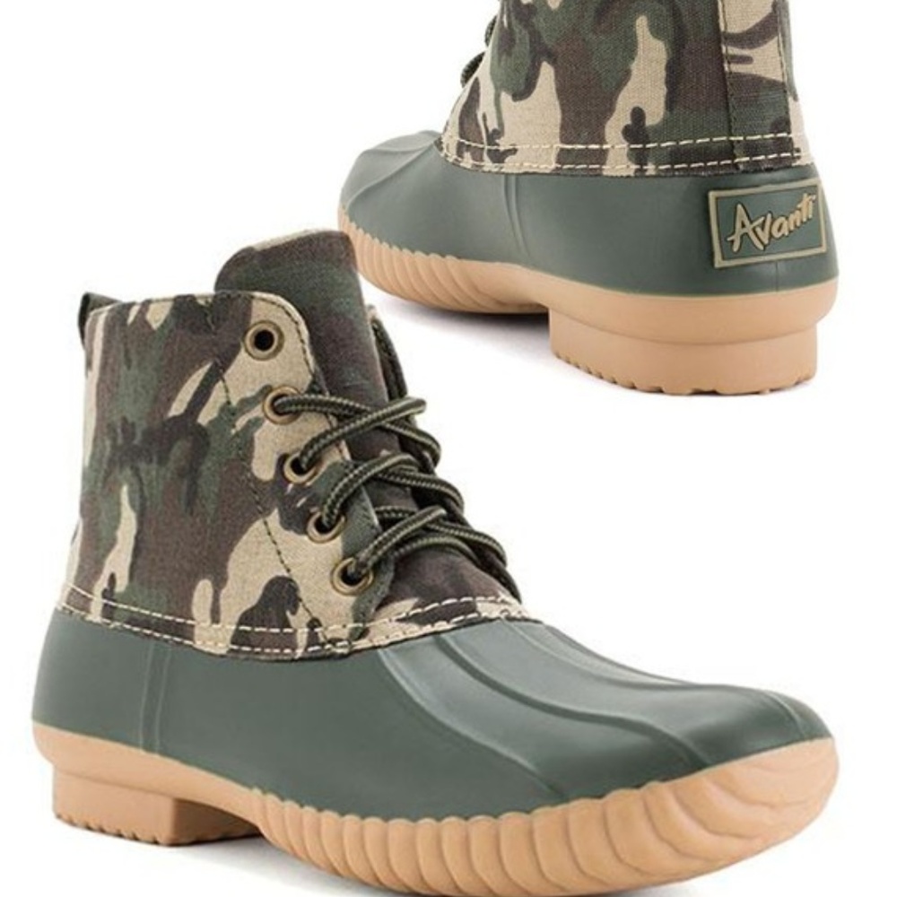 CAMO DUCK BOOTS by Avanti